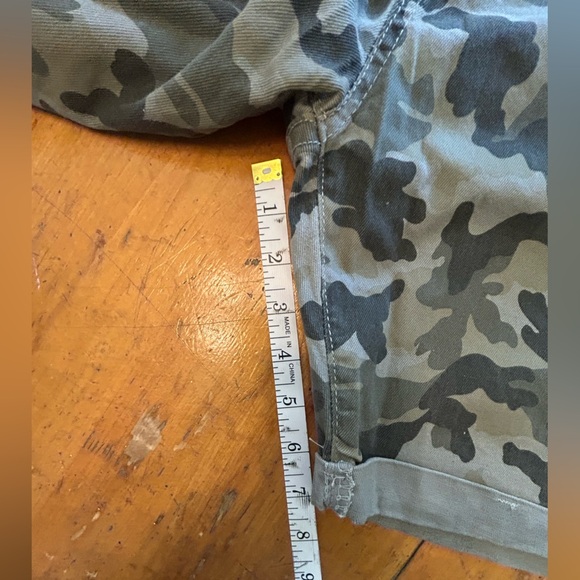 Women’s Camouflage Shorts - Picture 8 of 9